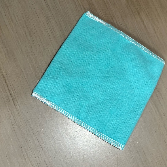 Tiffany & Co. Turquoise Box with Pouch - Picture 5 of 15